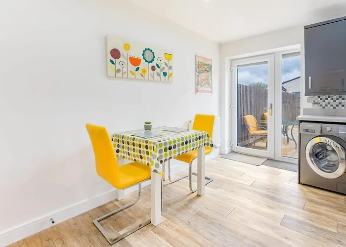 Modern 1 Bedroom House In Burton-On-Trent